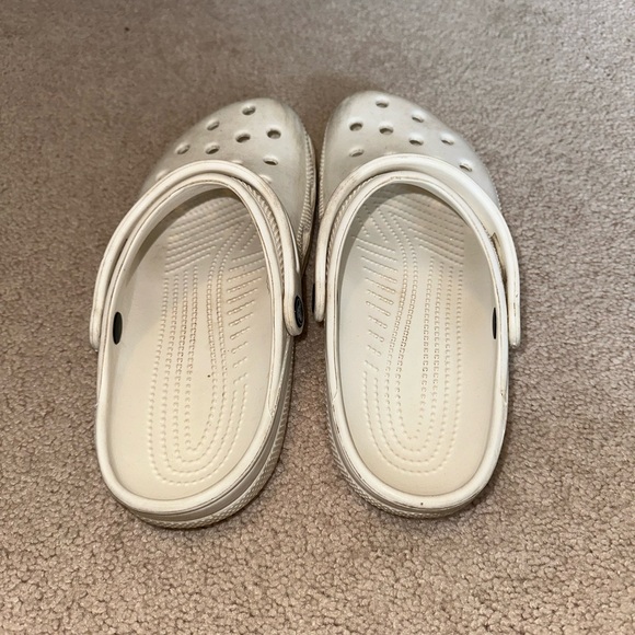 Classic Crocs - Picture 3 of 3